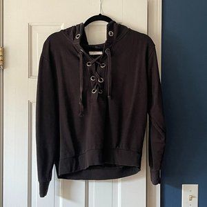 Ocean Drive Crisscross Sweatshirt